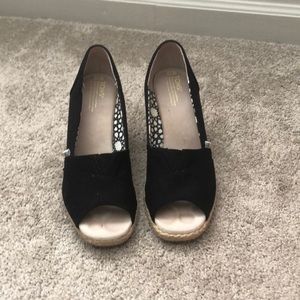 Toms Black Canvas Wedge